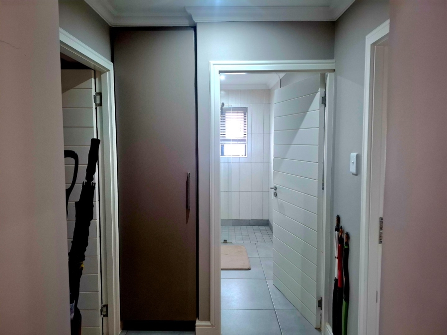 2 Bedroom Property for Sale in Hartenbos Central Western Cape